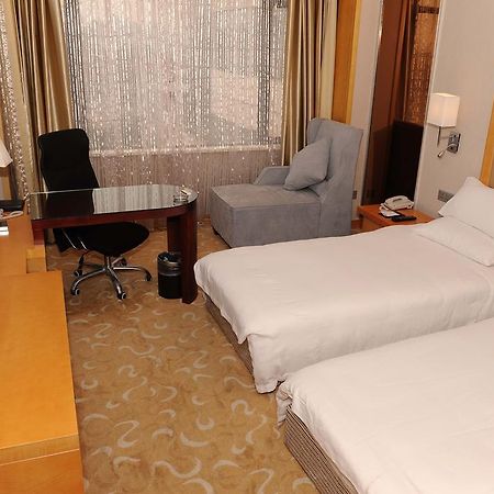 Shanghai Sky Rainbow Hotel חדר תמונה